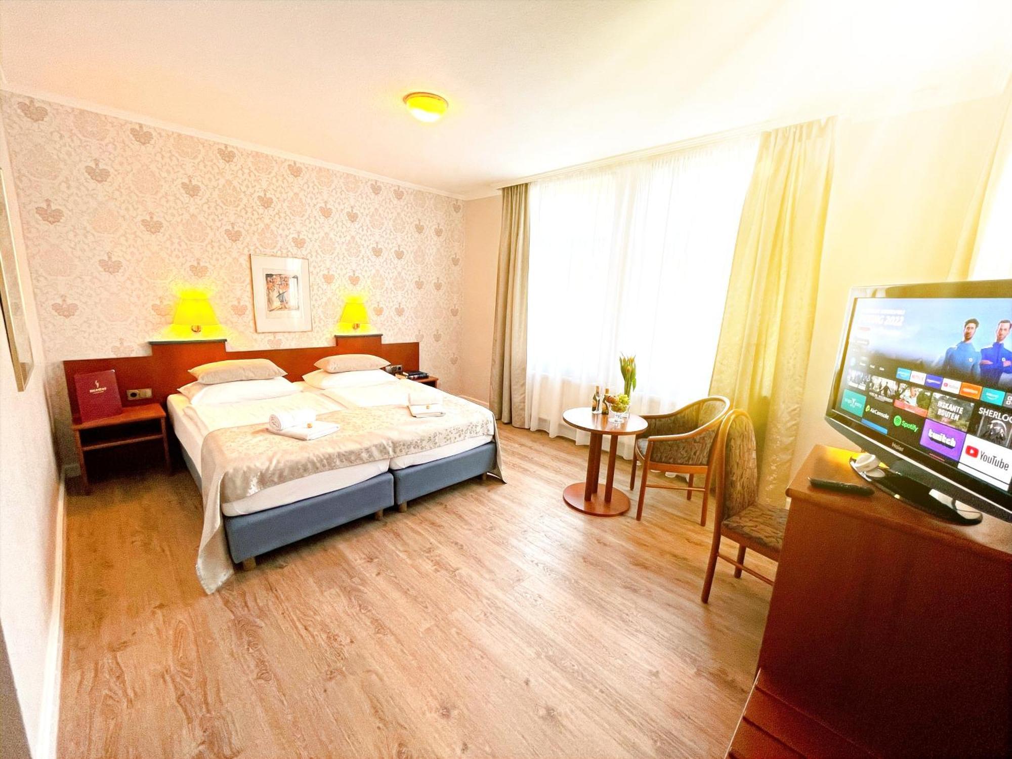 Hotel Kolossos Duesseldorf - Neuss Phòng bức ảnh