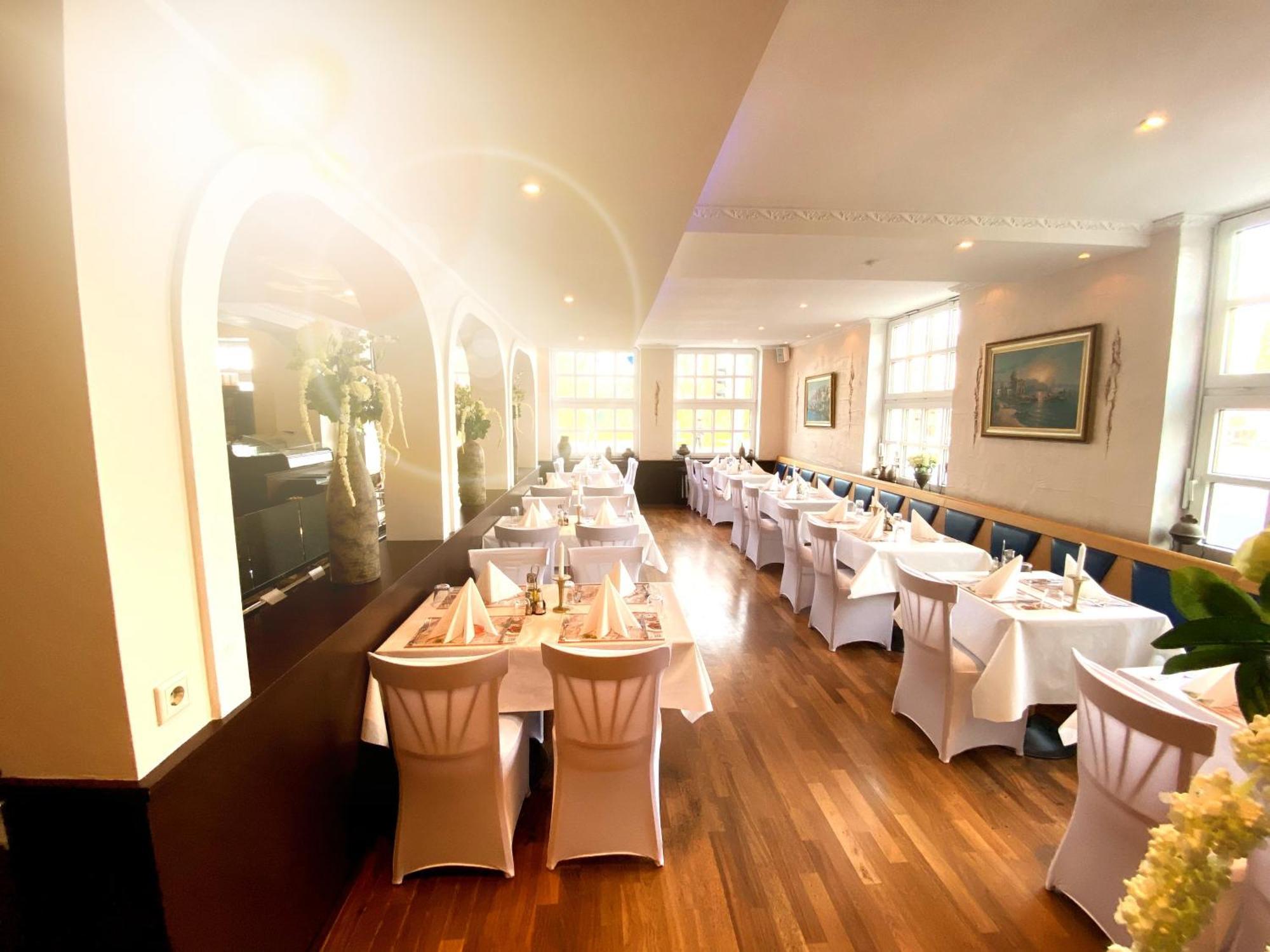 Hotel Kolossos Duesseldorf - Neuss Ngoại thất bức ảnh