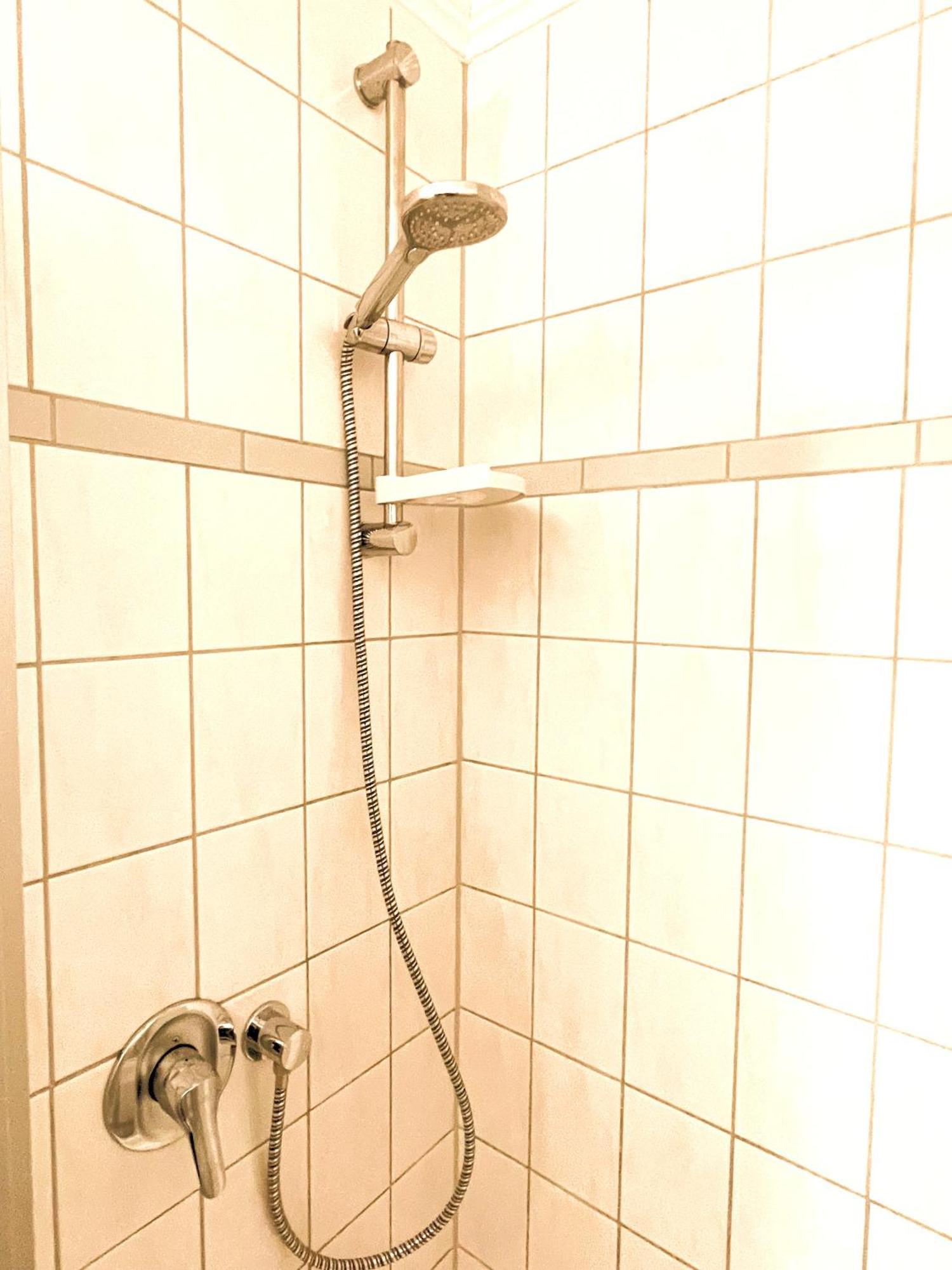 Hotel Kolossos Duesseldorf - Neuss Phòng bức ảnh